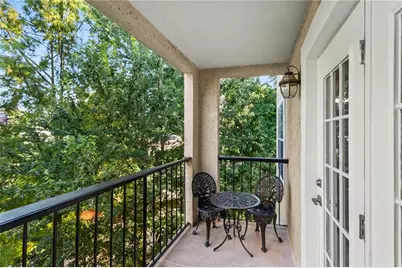 3655 Habersham Road NE #B236, Atlanta, GA 30305 - Photo 11