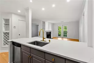 3655 Habersham Rd NE, Atlanta, GA 30305 - Photo 7
