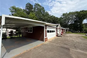 401 Latimore Ave, Buford, GA 30518 - Photo 3