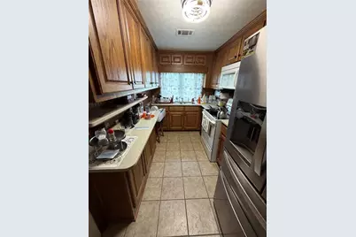 401 Latimore Avenue, Buford, GA 30518 - Photo 7