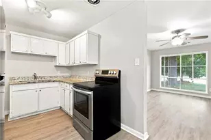 6631 Baldwin Ct, Riverdale, GA 30274 - Photo 3