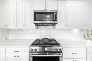 525 Timber Valley Rd, Sandy Springs, GA 30342 - Photo 17