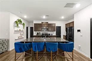 850 Bentley Dr, Fairburn, GA 30213 - Photo 5
