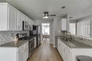194 Friars Head Dr, Suwanee, GA 30024 - Photo 9