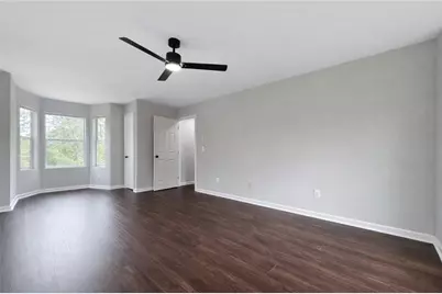 5356 Biffle Road, Stone Mountain, GA 30088 - Photo 9