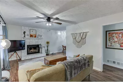 9420 Manor Lane, Gainesville, GA 30506 - Photo 5