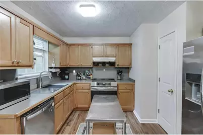9420 Manor Lane, Gainesville, GA 30506 - Photo 11