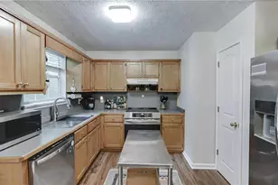 9420 Manor Ln, Gainesville, GA 30506 - Photo 11