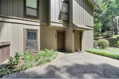 2602 Cumberland Court SE, Smyrna, GA 30080 - Photo 3