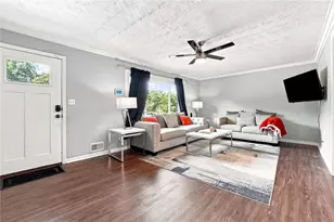 624 Village Ln Dr SW, Marietta, GA 30060 - Photo 7