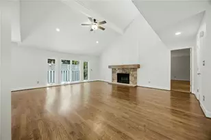 2990 Ascot Ln, Roswell, GA 30076 - Photo 7