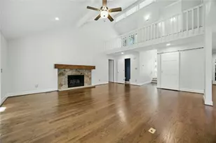 2990 Ascot Ln, Roswell, GA 30076 - Photo 5