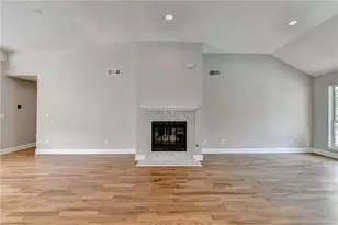 10525 Willow Meadow Cir, Johns Creek, GA 30022 - Photo 7