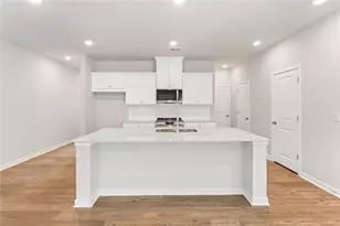 7457 Clover Ln, Flowery Branch, GA 30542 - Photo 5
