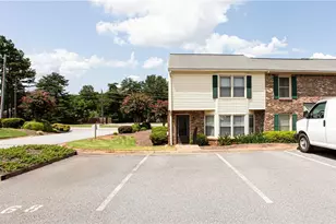 768 Longleaf Dr, Lawrenceville, GA 30046 - Photo 3