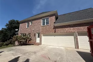 7945 St Marlo Fairway Dr, Duluth, GA 30097 - Photo 5