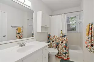 4357 Bishop Hollow Ct, Dunwoody, GA 30338 - Photo 19