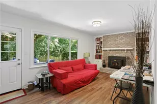 4357 Bishop Hollow Ct, Dunwoody, GA 30338 - Photo 27