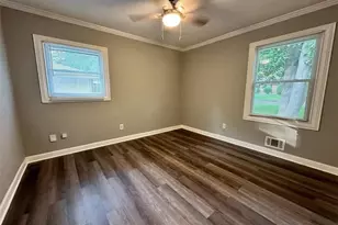8153 Attleboro Dr, Jonesboro, GA 30238 - Photo 9