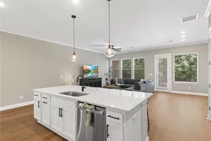 300 Walker Ave, Roswell, GA 30076 - Photo 13
