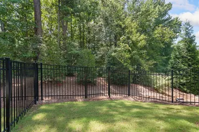 300 Walker Avenue, Roswell, GA 30076 - Photo 21