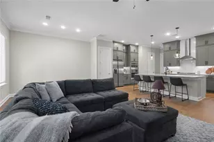 300 Walker Ave, Roswell, GA 30076 - Photo 15