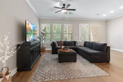 300 Walker Avenue, Roswell, GA 30076 - Photo 3