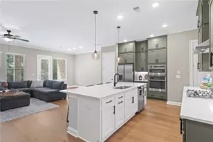 300 Walker Ave, Roswell, GA 30076 - Photo 3