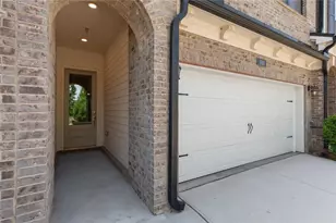 300 Walker Ave, Roswell, GA 30076 - Photo 9