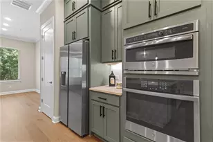 300 Walker Ave, Roswell, GA 30076 - Photo 19