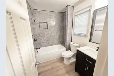 7791 Chase Woods Drive, Jonesboro, GA 30236 - Photo 11