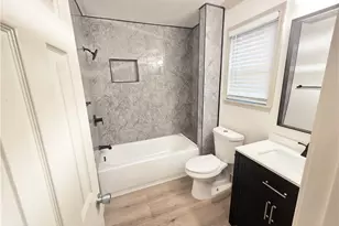 7791 Chase Woods Dr, Jonesboro, GA 30236 - Photo 11