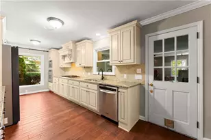 1479 Burns Dr NE, Gainesville, GA 30501 - Photo 11
