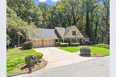1479 Burns Drive NE, Gainesville, GA 30501 - Photo 5