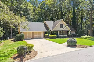 1479 Burns Dr NE, Gainesville, GA 30501 - Photo 5