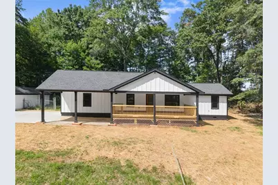 2443 Old Cornelia Highway, Gainesville, GA 30507 - Photo 1