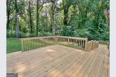 5575 Lake Forrest Drive, Atlanta, GA 30342 - Photo 23