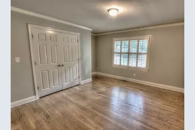 5575 Lake Forrest Drive, Atlanta, GA 30342 - Photo 13
