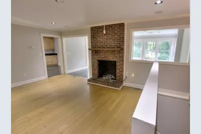 5575 Lake Forrest Drive, Atlanta, GA 30342 - Photo 9