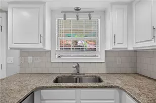 1 Villa Ct SE, Smyrna, GA 30080 - Photo 13