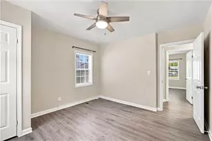 1357 Lorenzo Dr SW, Atlanta, GA 30310 - Photo 17