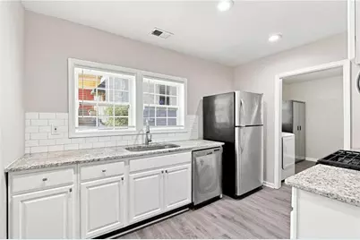 1357 Lorenzo Drive SW, Atlanta, GA 30310 - Photo 7