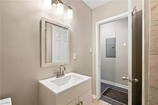 1357 Lorenzo Dr SW, Atlanta, GA 30310 - Photo 19