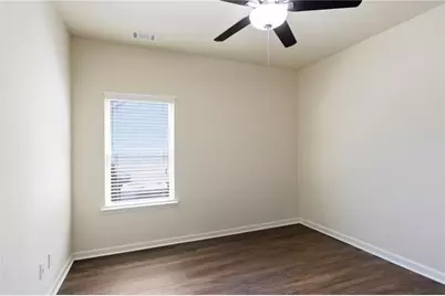 906 Donington Circle, Lawrenceville, GA 30045 - Photo 5