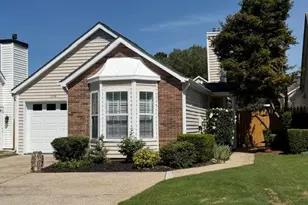 1318 Yorkshire Ln, Woodstock, GA 30188 - Photo 1