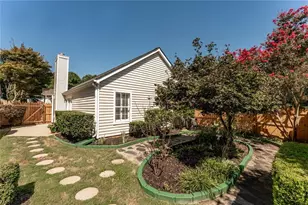 1318 Yorkshire Ln, Woodstock, GA 30188 - Photo 31