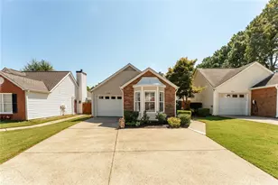 1318 Yorkshire Ln, Woodstock, GA 30188 - Photo 1