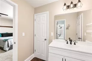 914 Meadow Club Ct, Suwanee, GA 30024 - Photo 33