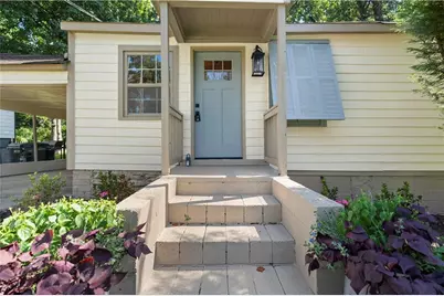 138 W Dixie Avenue SE, Marietta, GA 30008 - Photo 3