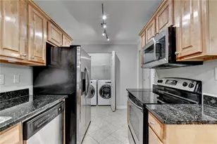 702 Brighton Point, Sandy Springs, GA 30328 - Photo 11